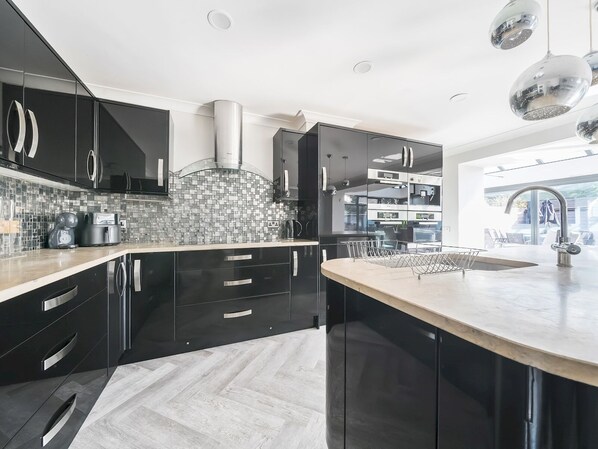 Fridge, microwave, oven, dishwasher