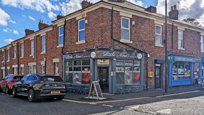 Exterior - Pass the Keys | Spacious 4-Bedroom Maisonette in Central Newcastle (Newcastle)