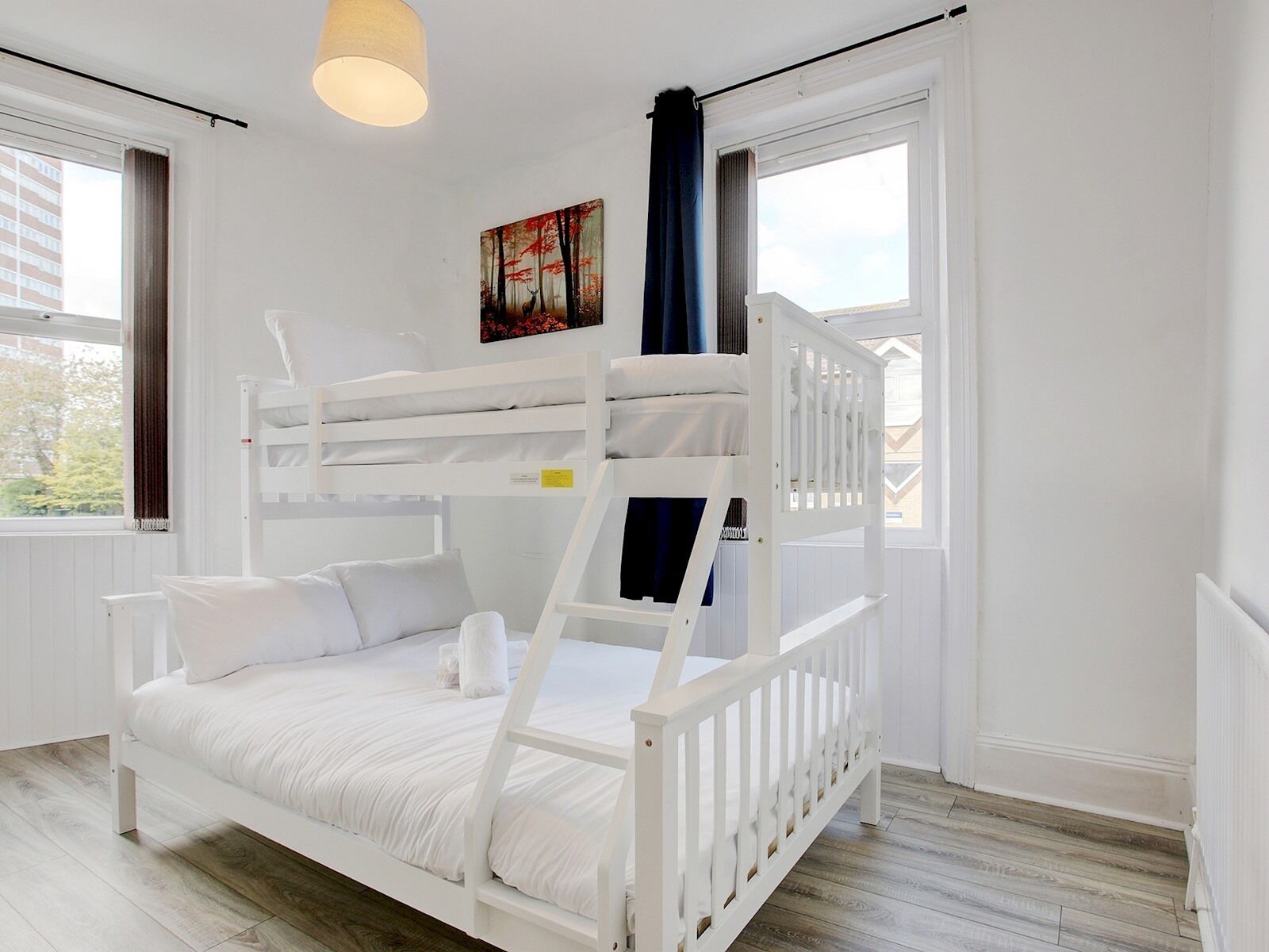 5 bedrooms, iron/ironing board, free WiFi, bed sheets