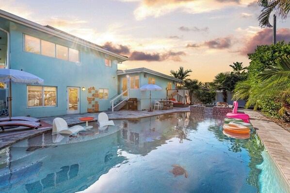 Outdoor pool, a heated pool