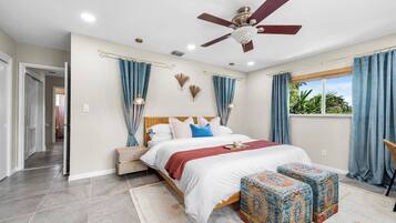 4 Schlafzimmer, Zimmersafe, Schreibtisch, Bügeleisen/Bügelbrett