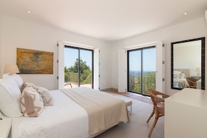 Villa, 5 Bedrooms, Private Pool, Sea View | 5 bedrooms, cribs/infant beds, bed sheets