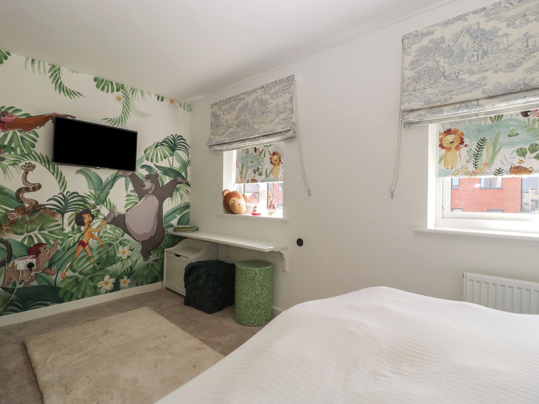 2 bedrooms, individually decorated, individually furnished, free WiFi