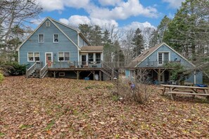 Exterior - Cozy Apartment Near Boothbay Harbor and Gardens (Boothbay)