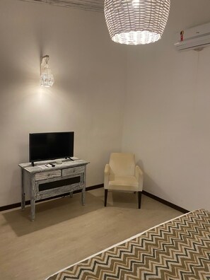 Superior Double or Twin Room | In-room safe, blackout drapes, free WiFi