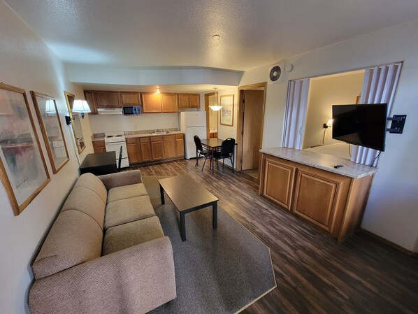 Standard Apartment | In-room safe, WiFi, bed sheets