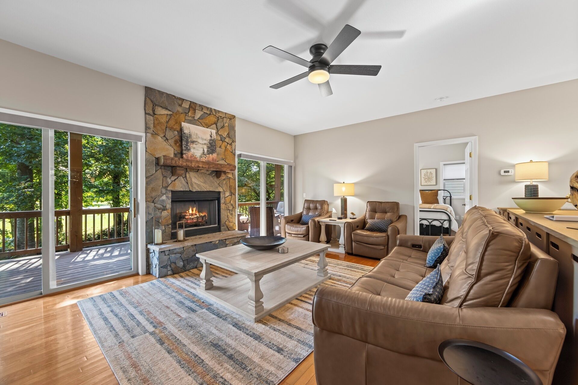 TV connectée, cheminée