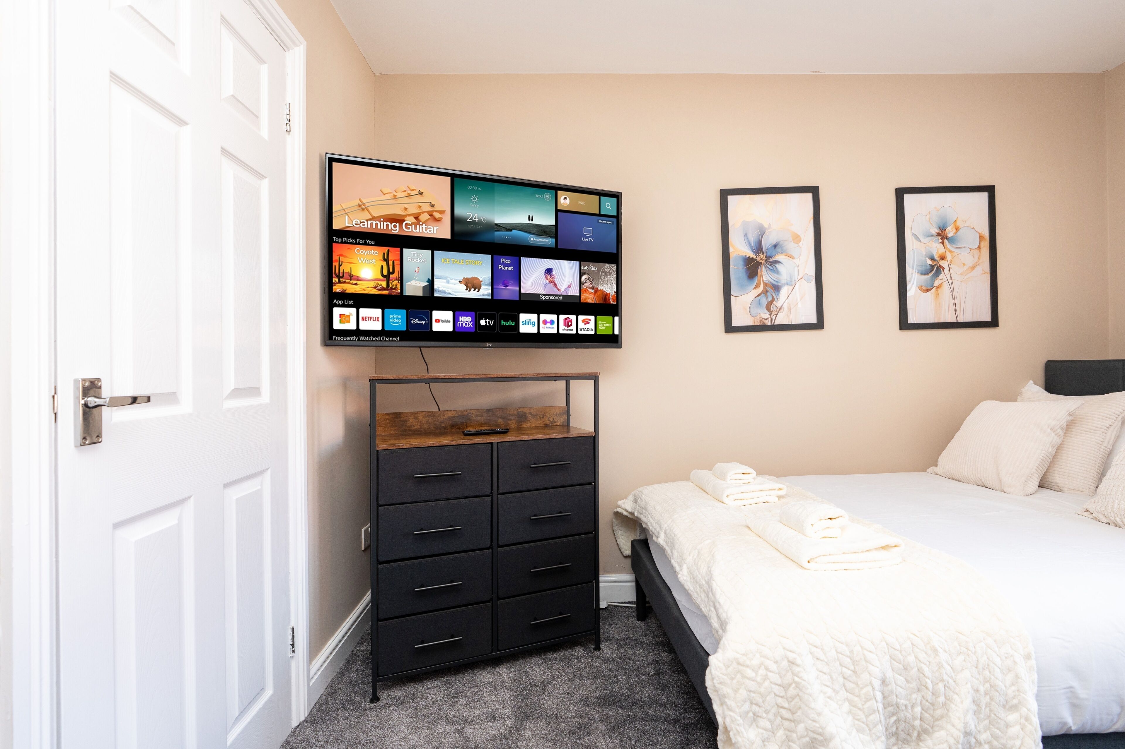 1 bedroom, iron/ironing board, free WiFi, bed sheets