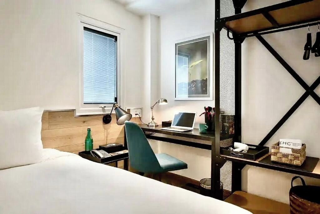 Superior Double or Twin Room, City View | Iron/ironing board, free WiFi