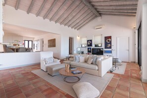 Villa - Casa Velha Pool Ocean View (Loulé)