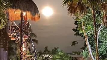 Superior Cabin, Lagoon View | Laptop workspace, rollaway beds, free WiFi, bed sheets