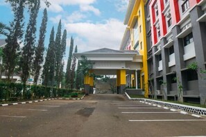 Exterior - Hotel Bumi Siliwangi by My Hospitality (Sukasari)