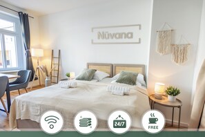 3 Schlafzimmer, Schreibtisch, Reisekinderbett, kostenloses WLAN