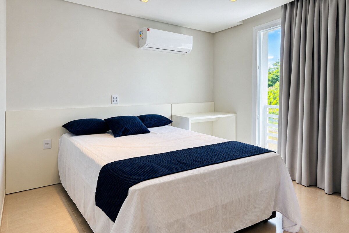 Apto Praia da Armação - D´Santa Loft´s - Penha | Premium bedding, desk, WiFi (free), individually decorated