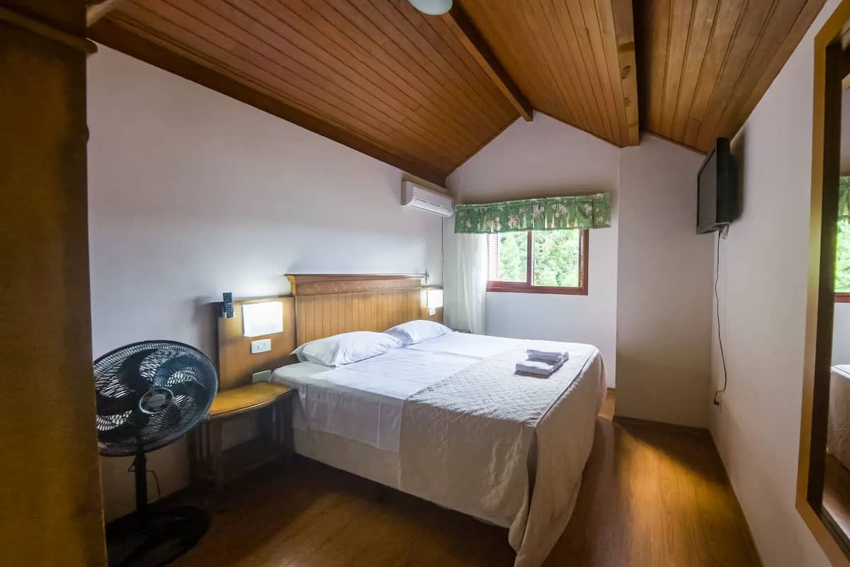 Leilighet – superior, fjellutsikt | Hageutsikt