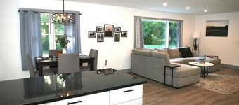 Private Home in the Berkshires with Hot Tub