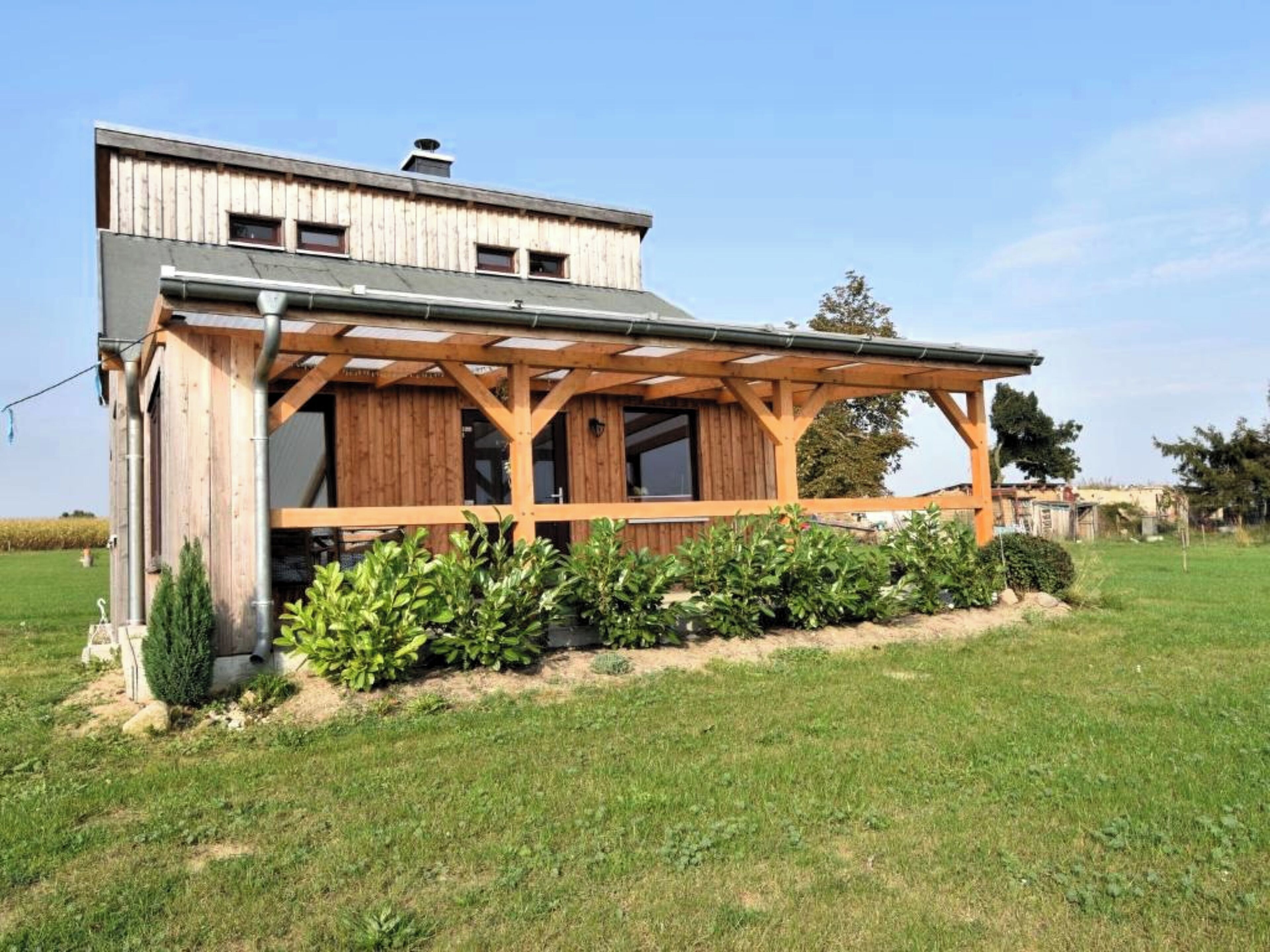 Außenseite Ferienhaus [Sommer]