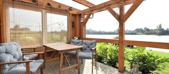 Nature pure en maison au bord du lac