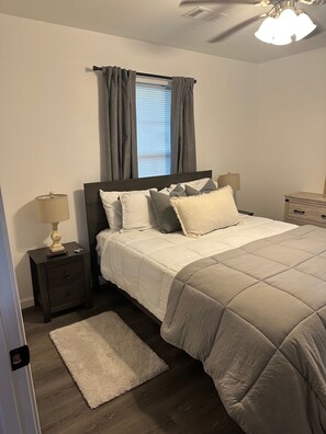 2 bedrooms, iron/ironing board, WiFi, bed sheets