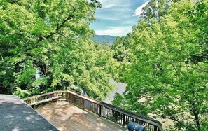 Property grounds - Blue Ridge Retreat- Shenandoah River (Iuray)