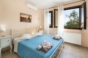 3 makuuhuonetta, silitysrauta/-lauta, Wi-Fi, vuodevaatteet