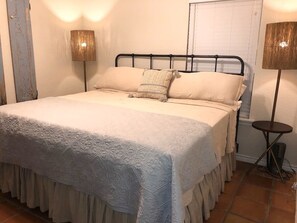 5 bedrooms, free WiFi, bed sheets