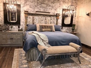 5 bedrooms, free WiFi, bed sheets
