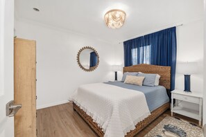 3 bedrooms, desk, iron/ironing board, travel cot