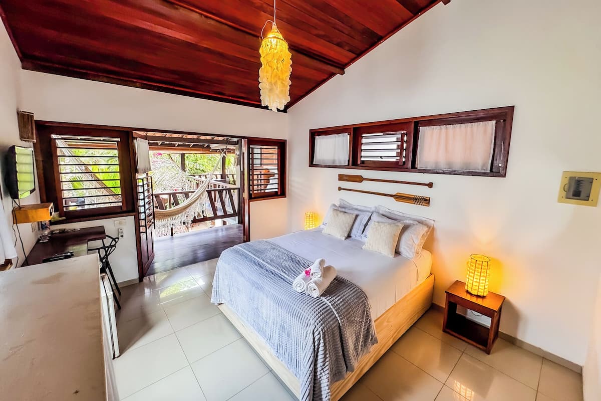 In-room safe, free WiFi