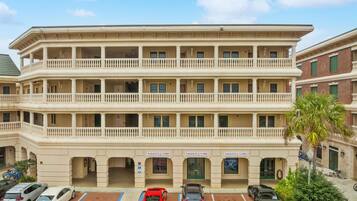Studio, 1 King Bed (Inn at Seacrest Beach 409) | Exterior