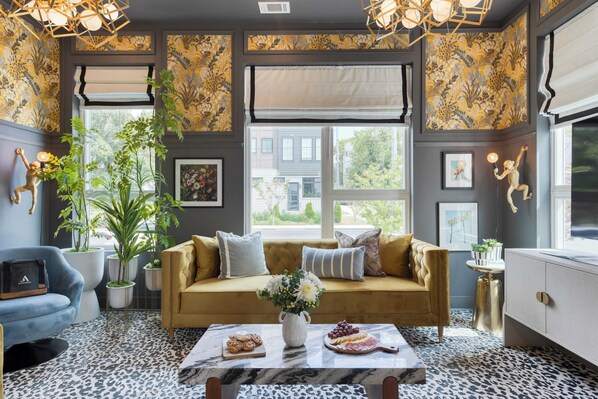 Interior - Sleeps 16 2 Homes Next Door + Walk to Dining & Music Lischey Loft & The Bloom House by Avantstay (Nashville)