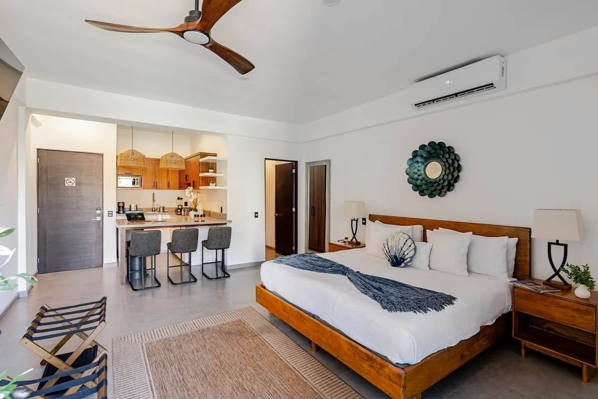 1 bedroom, in-room safe, iron/ironing board, WiFi