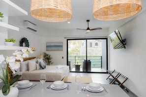 1 bedroom, iron/ironing board, WiFi, bed sheets - NEW Listing | Walk to Downtown Cabo | King Bed. (Cabo San Lucas)