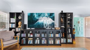 Interior - Charming Kensington Retreat Near Balboa Park & Downtown (San Diego)