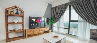 Mosaic Southkey Greywood Haven 3BR8pax Midvalley