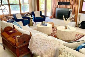 TV, fireplace, DVD player, stereo