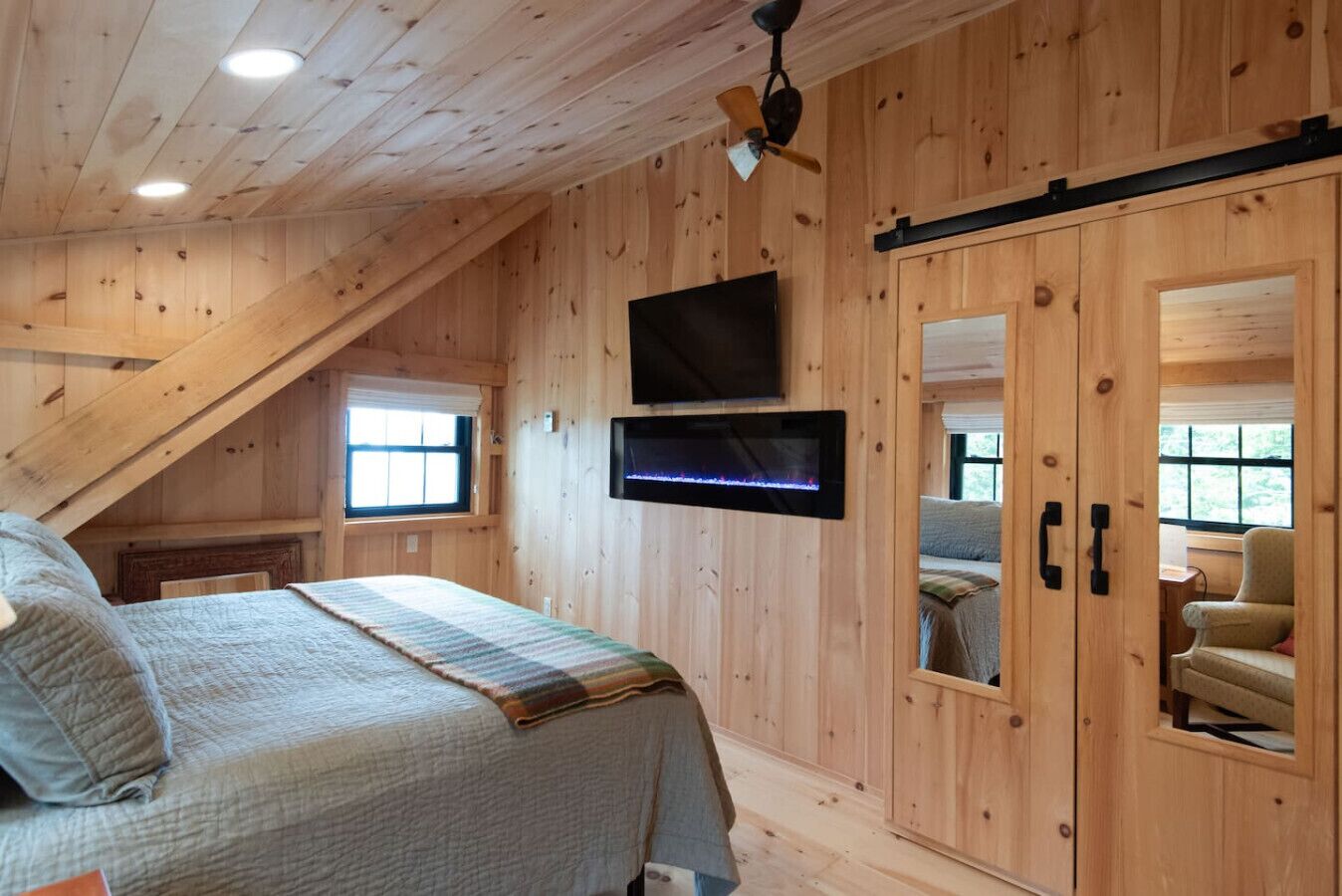 熨斗/熨衫板、可攜式嬰兒床、Wi-Fi、床單