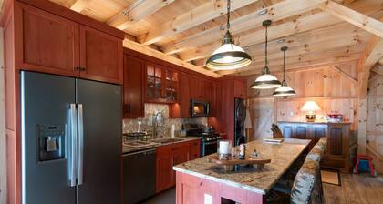 Ocean front Post and Beam Barn with HOT TUB