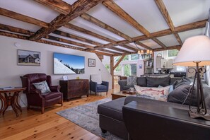 TV, peis og fotballspill