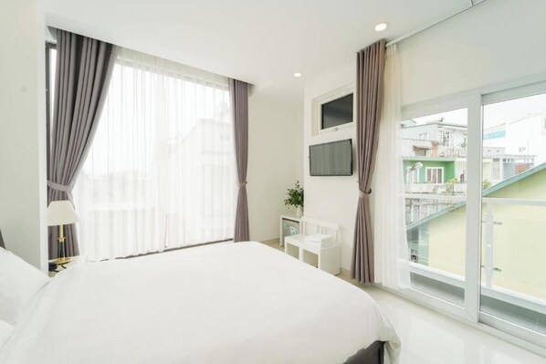 Economy Double Room | Iron/ironing board, free WiFi