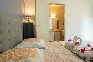 1 chambre, bureau, fer et planche à repasser, Wi-Fi gratuit