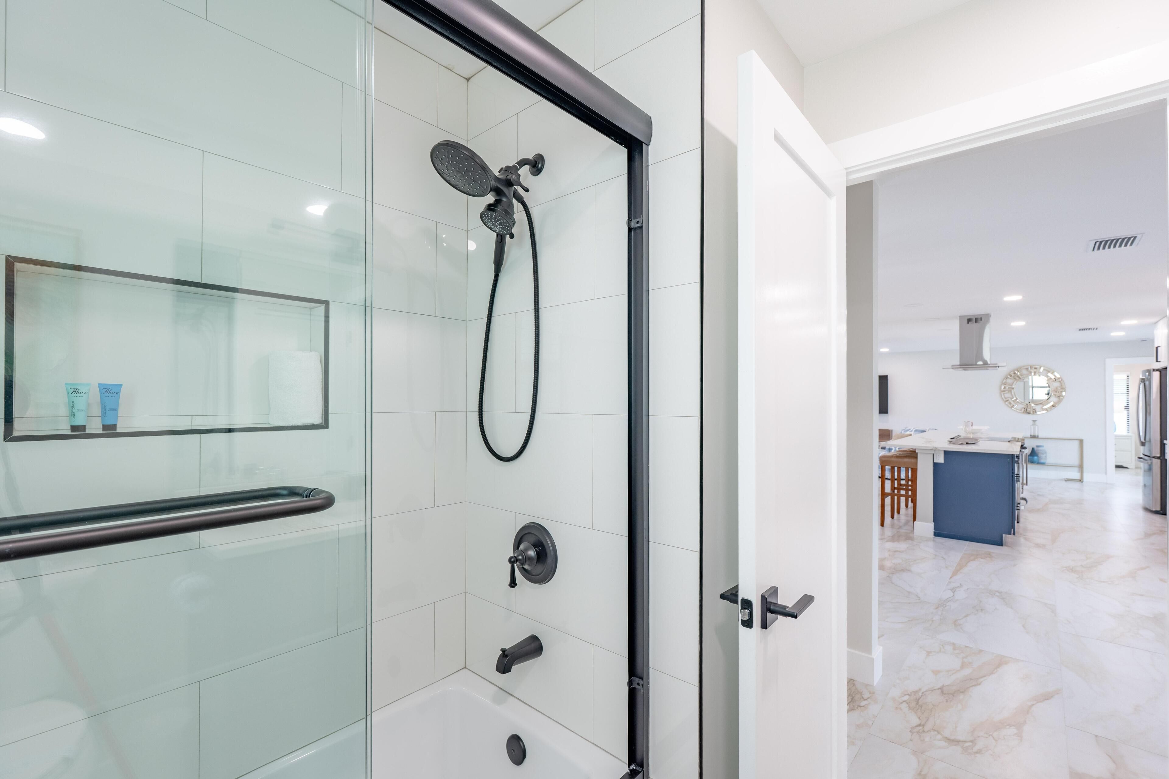 Ferienhaus, Mehrere Betten (Seas The Day) | Badezimmer