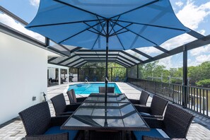 House, Multiple Beds (Easy Breezy Getaway) | Outdoor dining