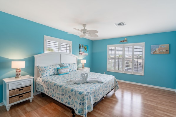 House, Multiple Beds (Beach Bound)