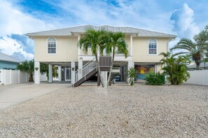 Maison, plusieurs lits (Beach Bound) | Extérieur