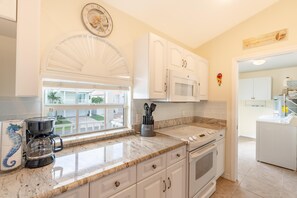 House, Multiple Beds (Beach Bound) | Private kitchen