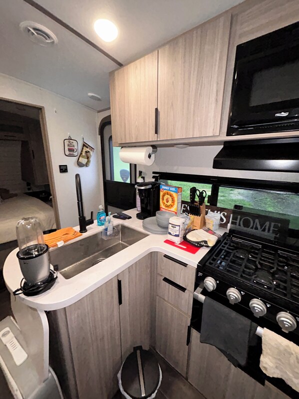 Micro-ondes, plaque de cuisson