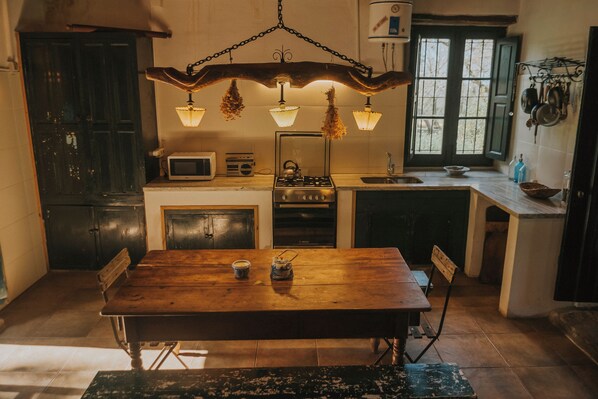 Microwave, oven, stovetop