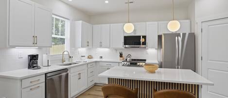 Microwave, oven, stovetop, dishwasher