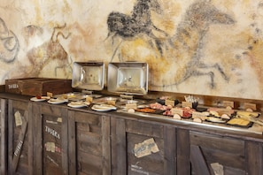 Daily buffet breakfast (EUR 17 per person)